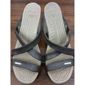 Crocs 9W rare dark brown slip on strappy heels summer vacation sandals
